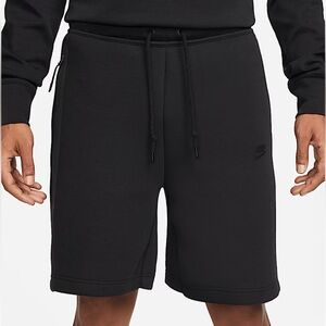 Nike Men's Tech Fleece Black Shorts